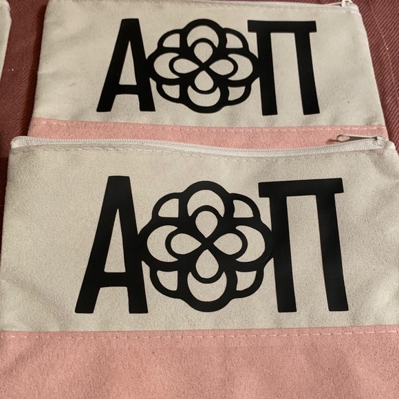 AOII Makeup Bags - Picture 4 of 4